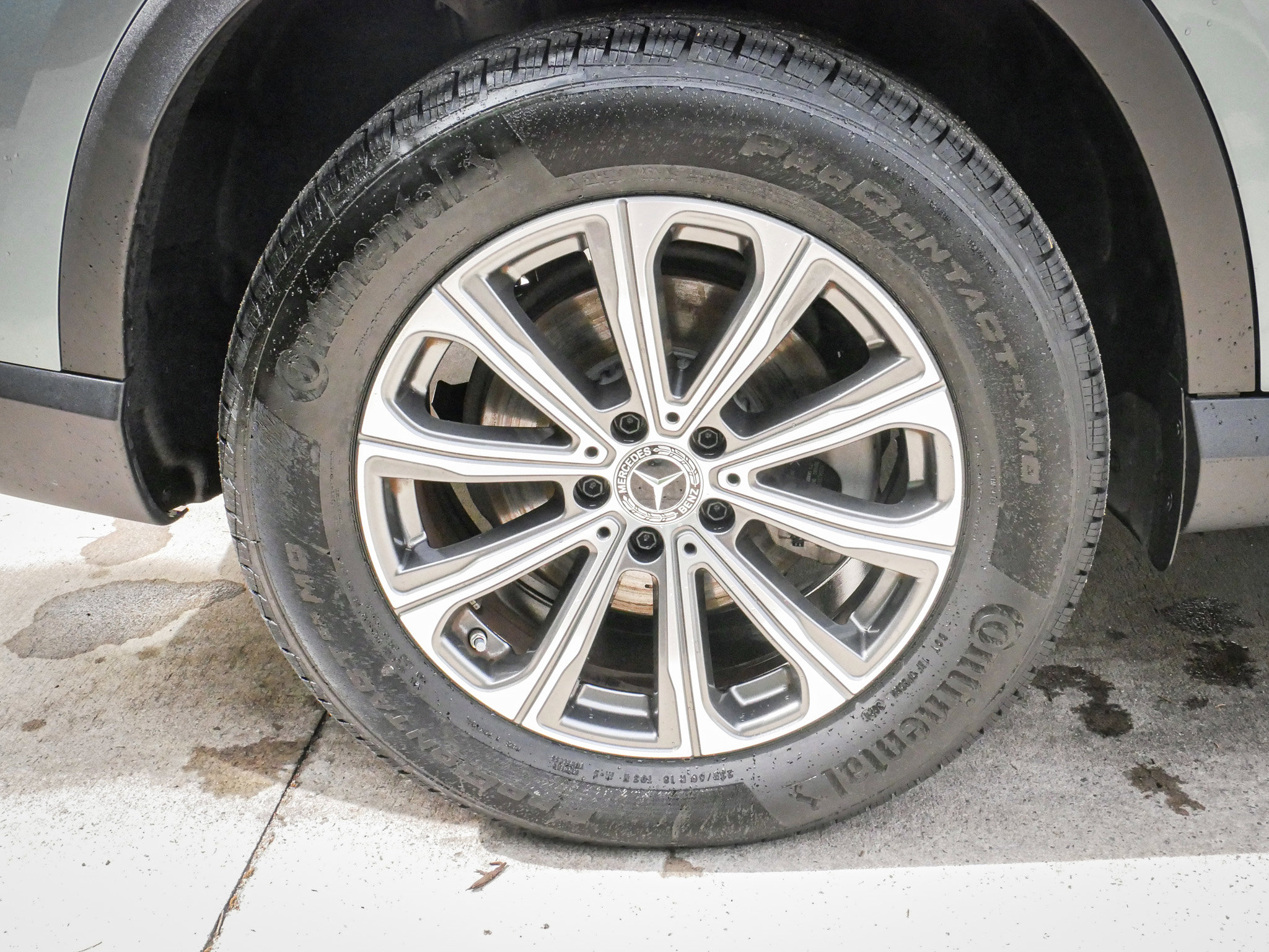 Used 2025 Mercedes-Benz GLC 300 4MATIC image 13