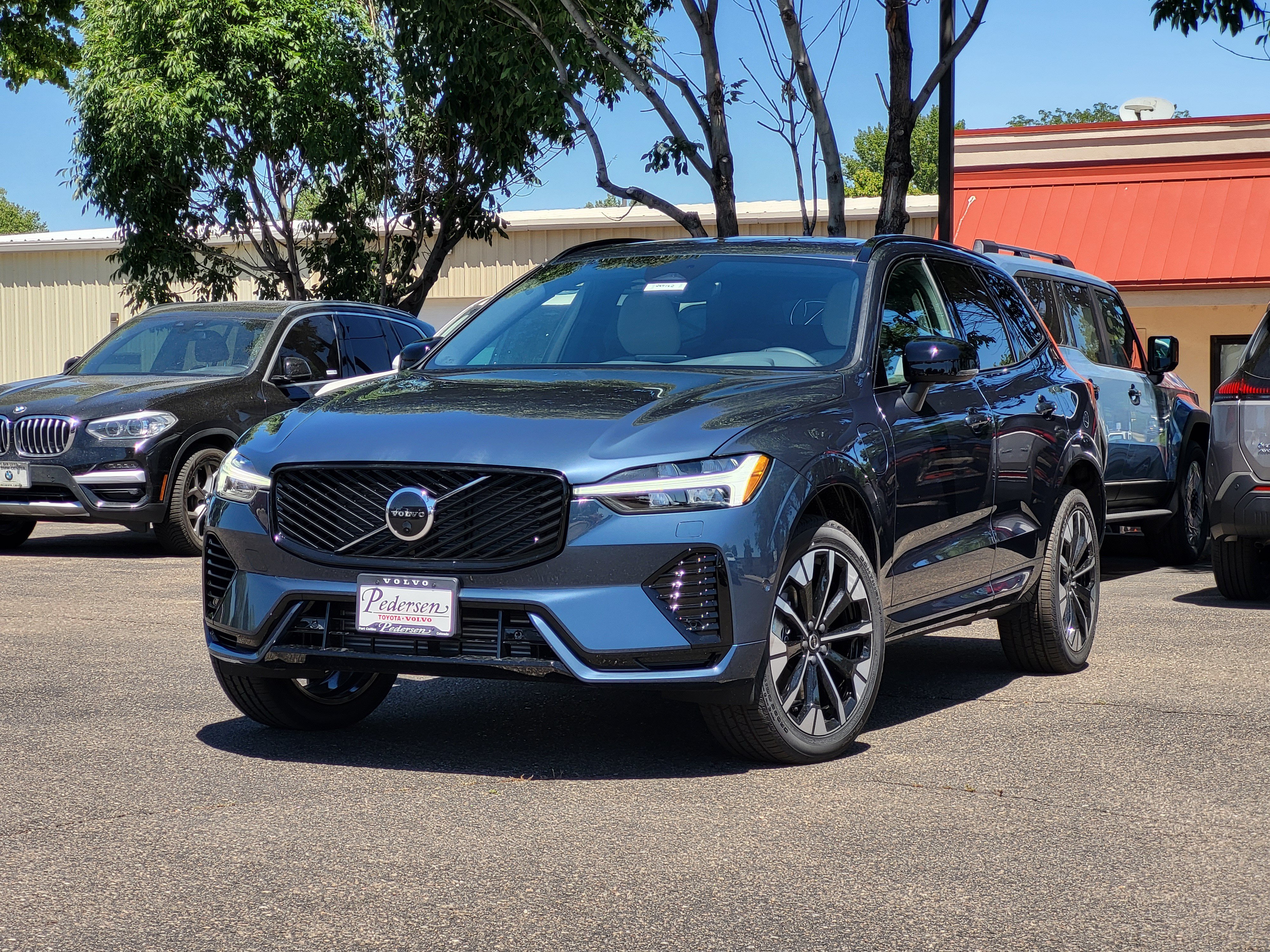 New 2026 Volvo XC60 T8 Plus w/ Protection Package Premier AWD/4WD image 2