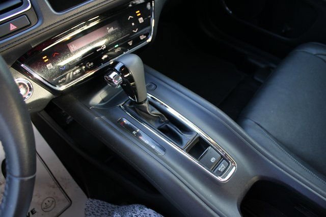 Used 2020 Honda HR-V Touring image 27