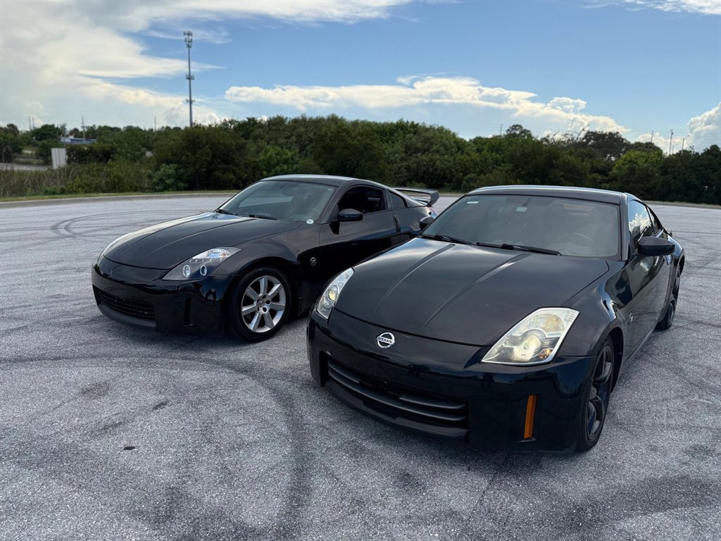 Used 2005 Nissan 350Z Enthusiast w/ (K96) Aerodynamics Pkg RWD image 7