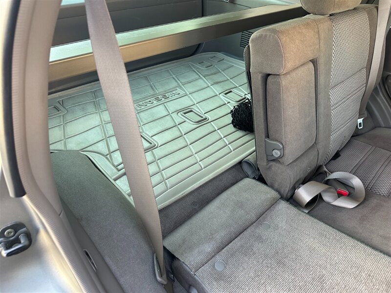 Used 2004 Nissan Pathfinder SE AWD/4WD image 35