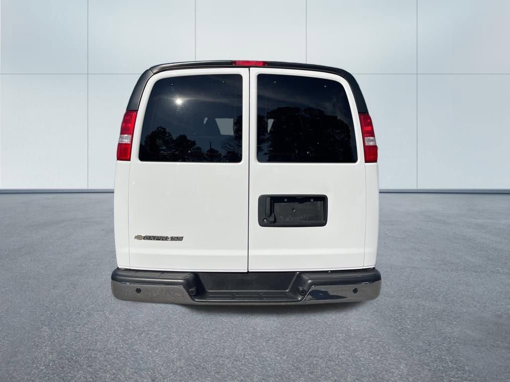 Used 2023 Chevrolet Express 3500 LT w/ LT Preferred Equipment Group image 6