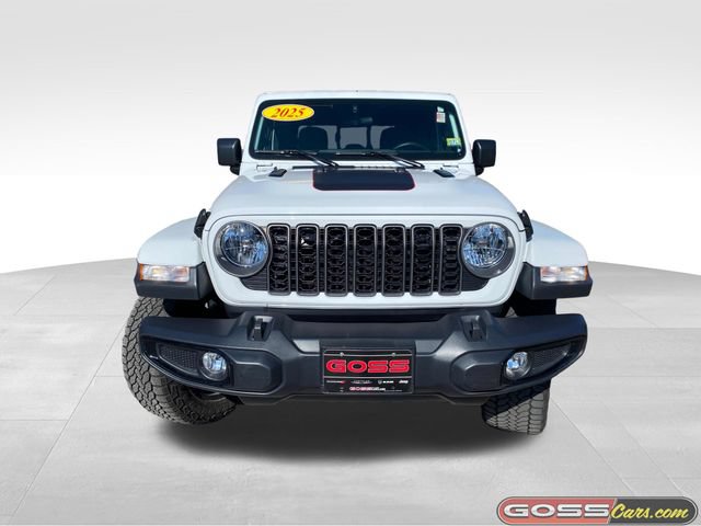 Certified 2025 Jeep Gladiator Sport AWD/4WD image 2