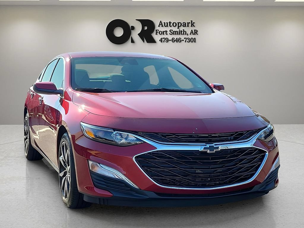 Used 2025 Chevrolet Malibu RS