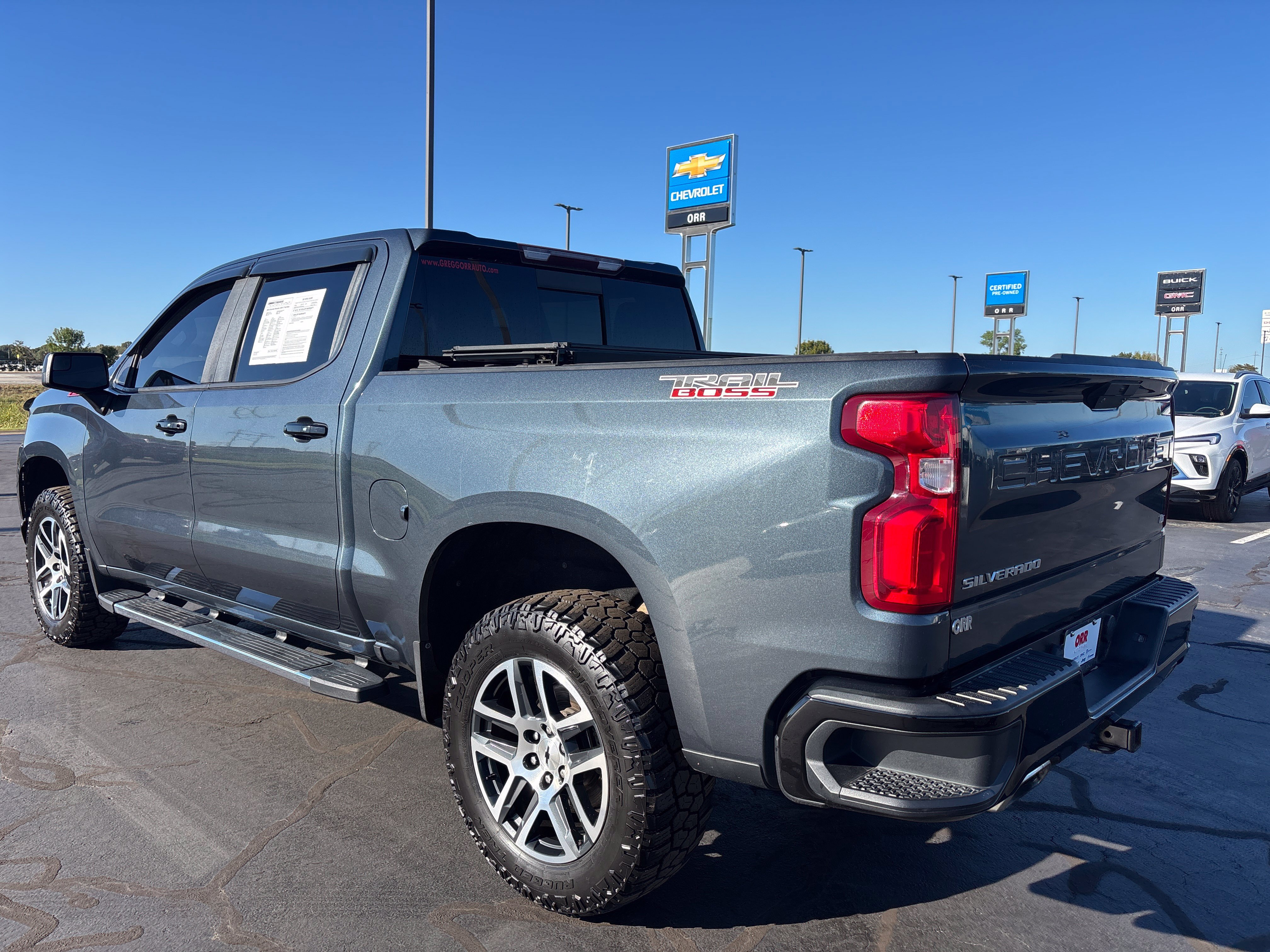 Used 2019 Chevrolet Silverado 1500 LT Trail Boss AWD/4WD image 4
