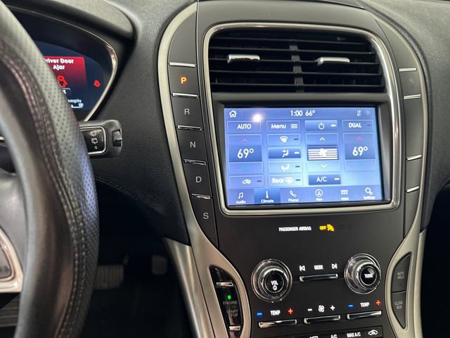 Used 2020 Lincoln Nautilus FWD w/ Equipment Group 101A image 20