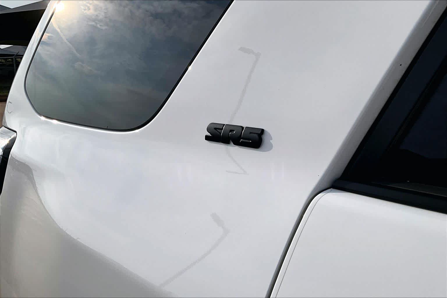 Used 2023 Toyota 4Runner SR5 Premium w/ Moonroof Package AWD/4WD image 31