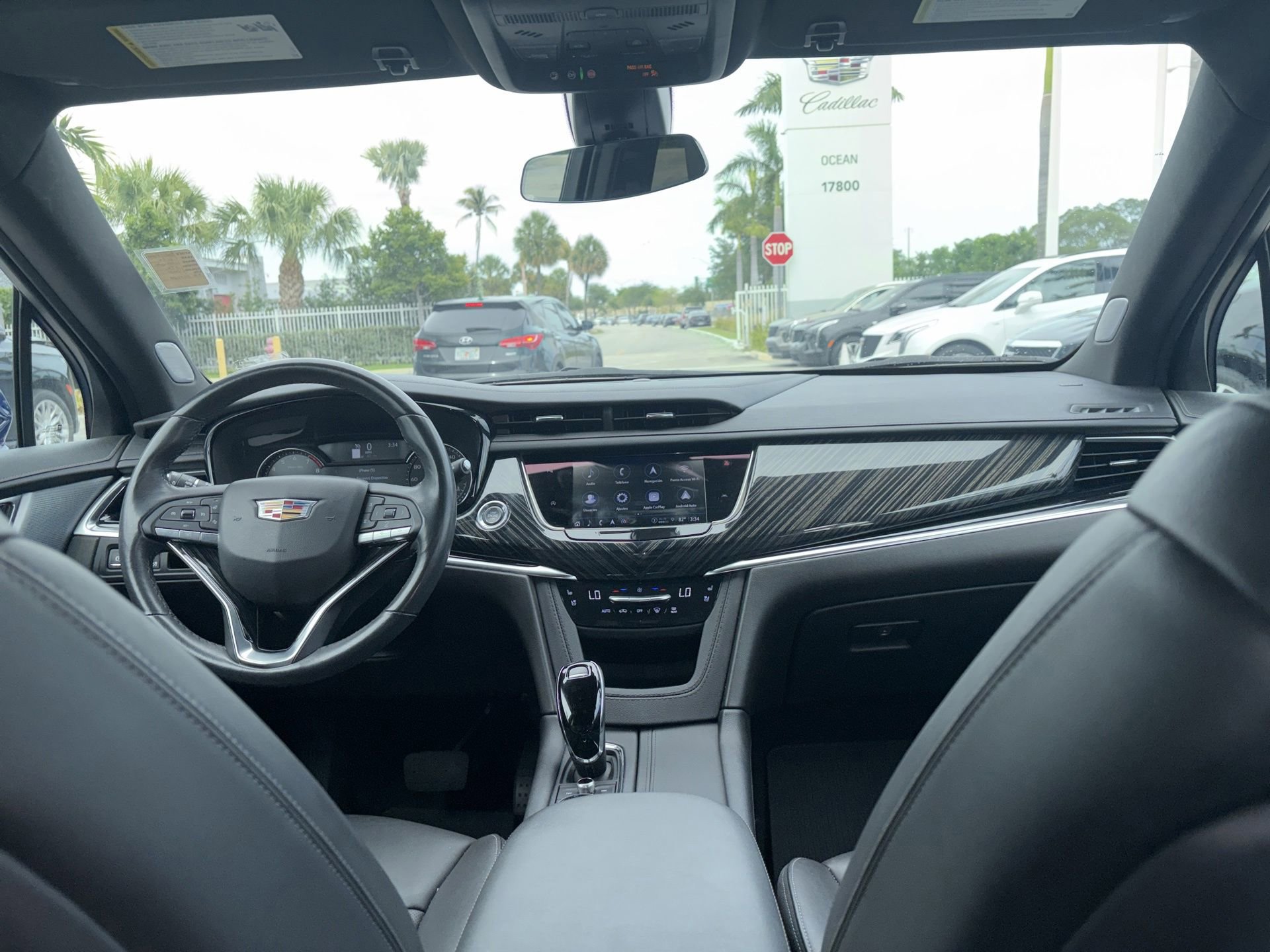Used 2024 Cadillac XT6 Premium Luxury FWD image 10