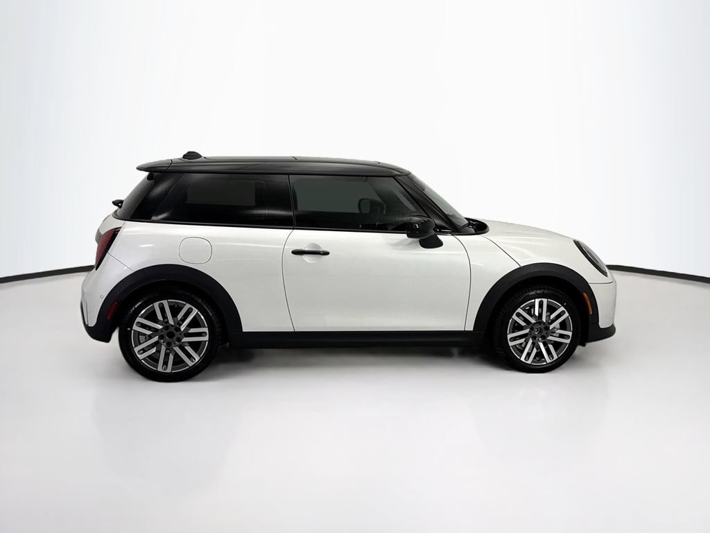 New 2026 MINI Cooper 2-Door Hardtop FWD image 4