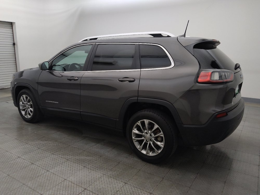 Used 2019 Jeep Cherokee Latitude Plus FWD image 3