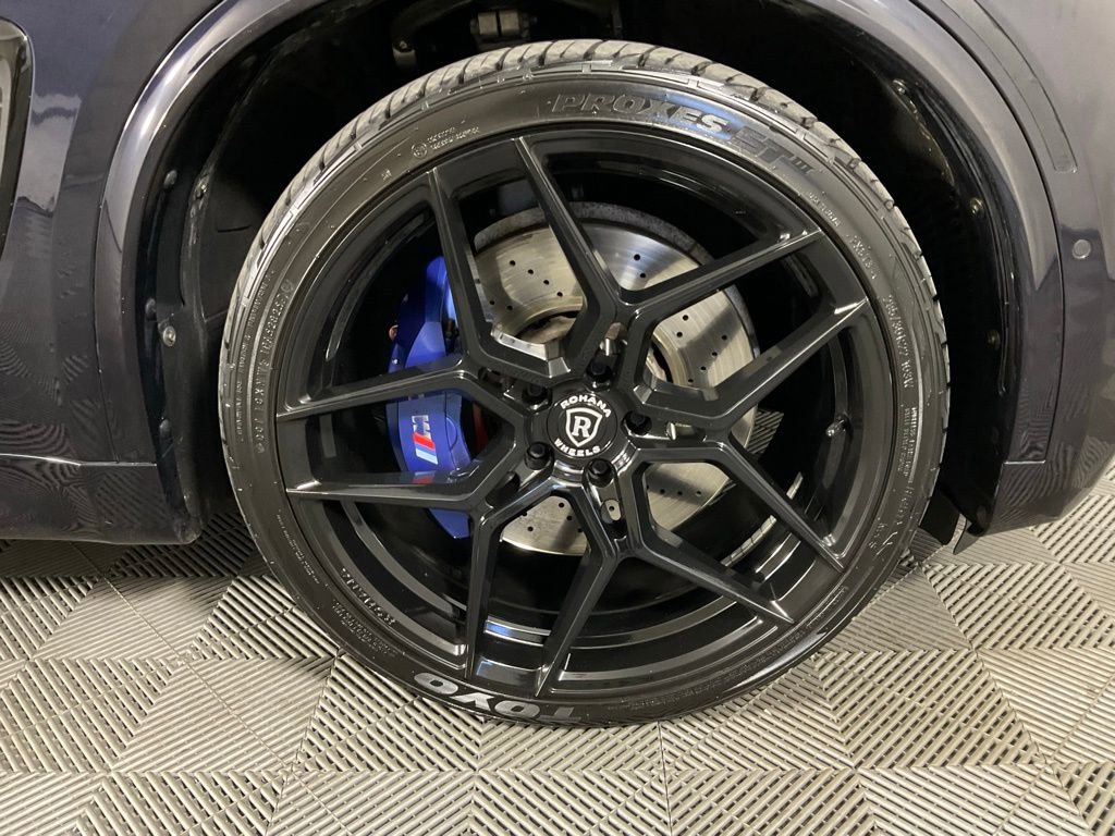 Used 2018 BMW X5 M image 10
