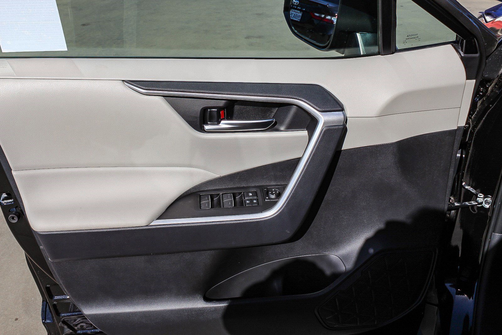 New 2025 Toyota RAV4 XLE Premium image 22