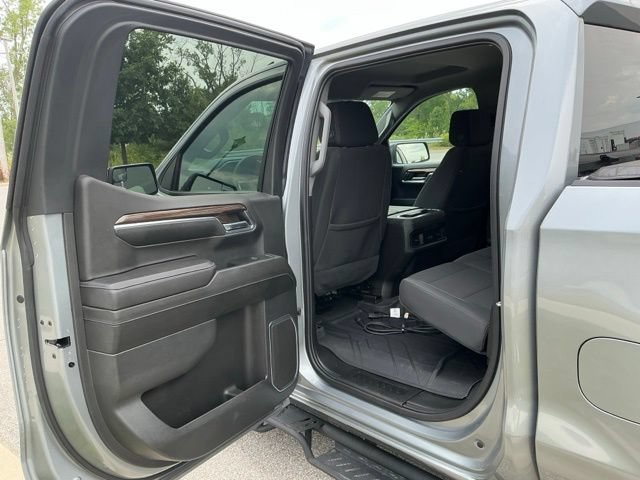 Used 2023 Chevrolet Silverado 1500 RST w/ Convenience Package II AWD/4WD image 17