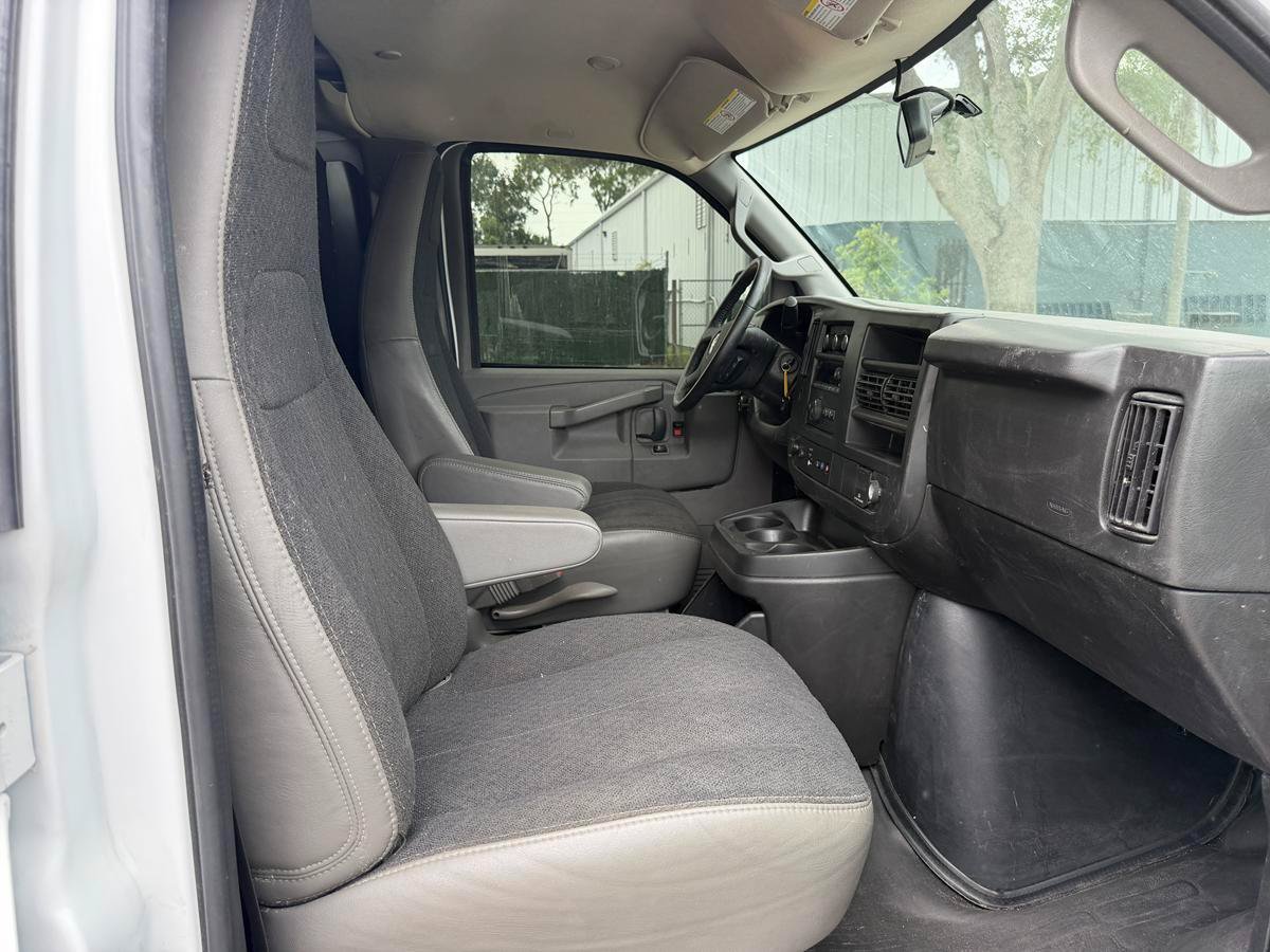 Used 2025 GMC Savana 2500 w/ Driver Convenience Package RWD image 12