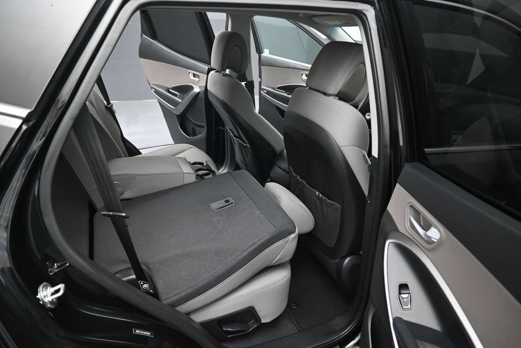 Used 2018 Hyundai Santa Fe Sport FWD image 26