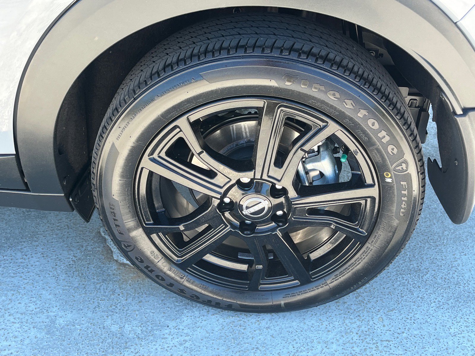 Used 2024 Nissan Kicks SR w/ SR Premium Package FWD image 21