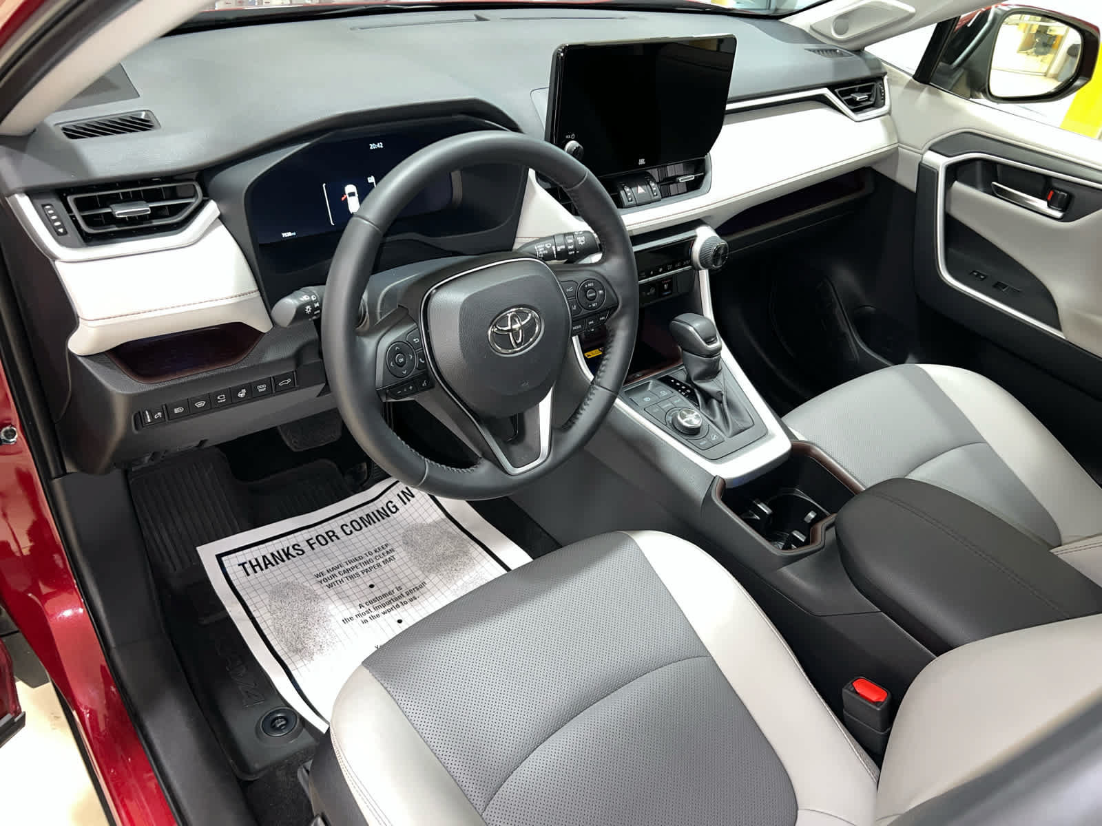 Used 2025 Toyota RAV4 Limited w/ Advanced Technology Package AWD/4WD image 16