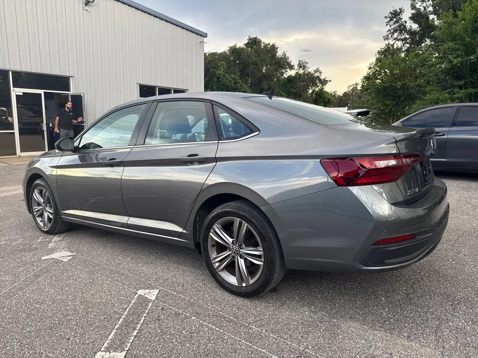 Used 2022 Volkswagen Jetta SE FWD image 12