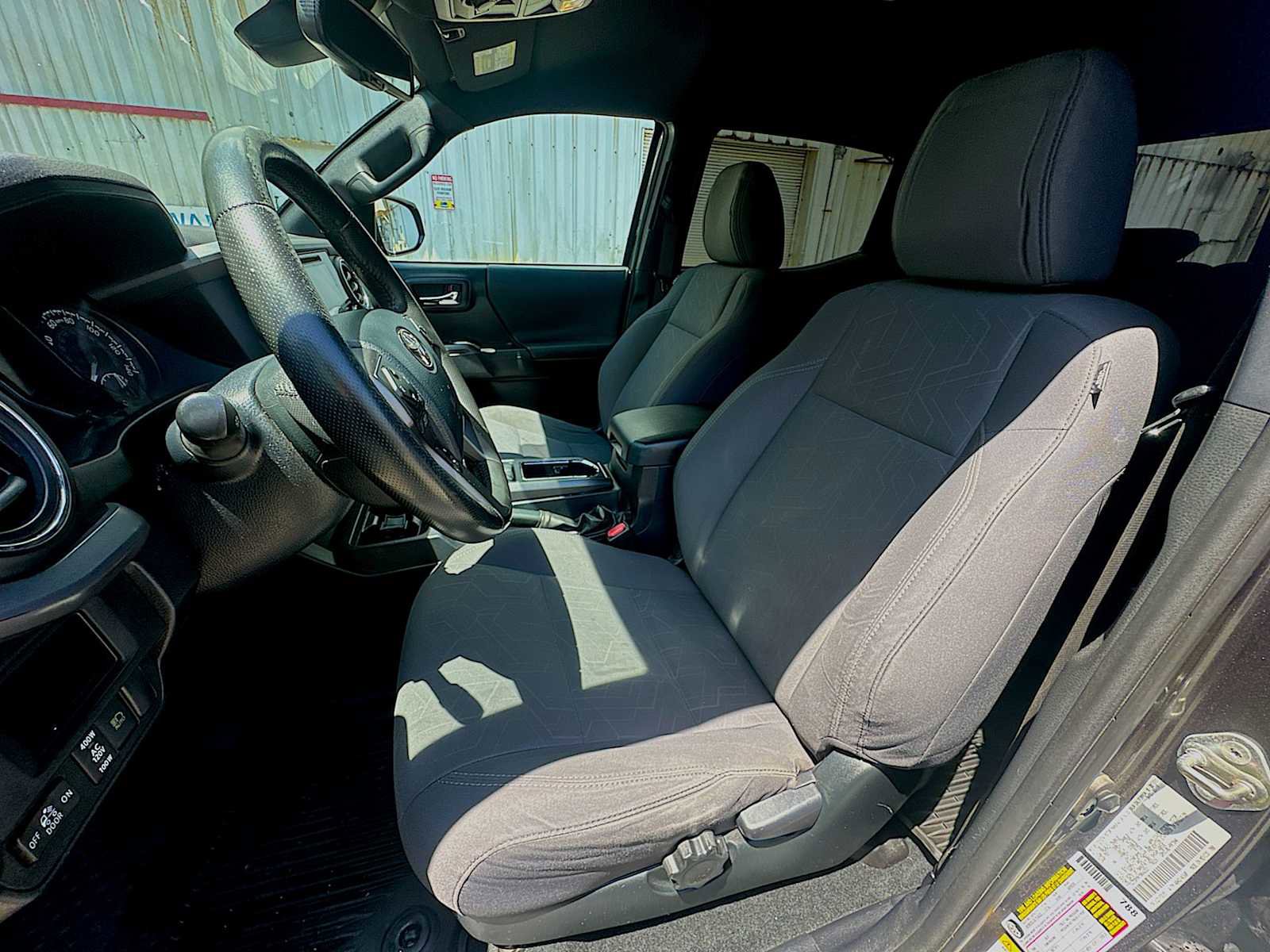 Used 2019 Toyota Tacoma TRD Off-Road image 13