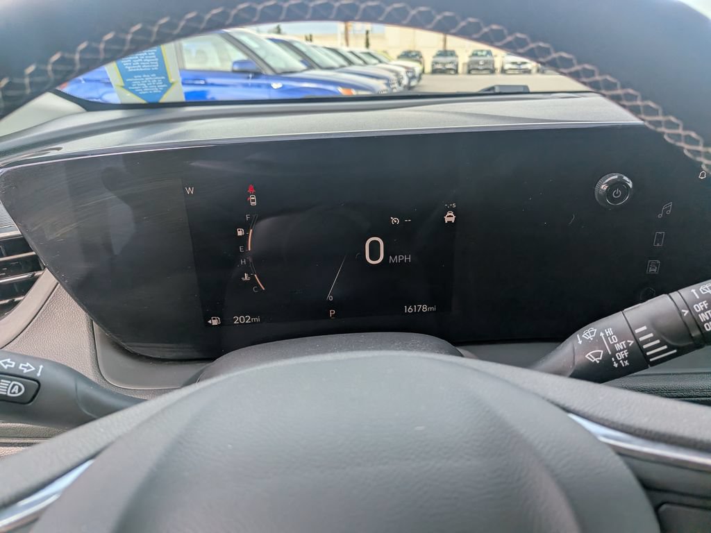Used 2024 Buick Encore GX Preferred FWD image 9