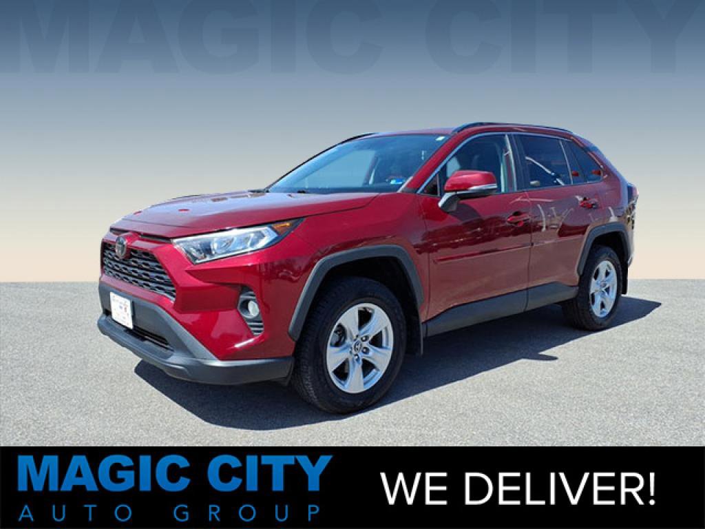 Used 2021 Toyota RAV4 XLE w/ Convenience Package AWD/4WD video 1