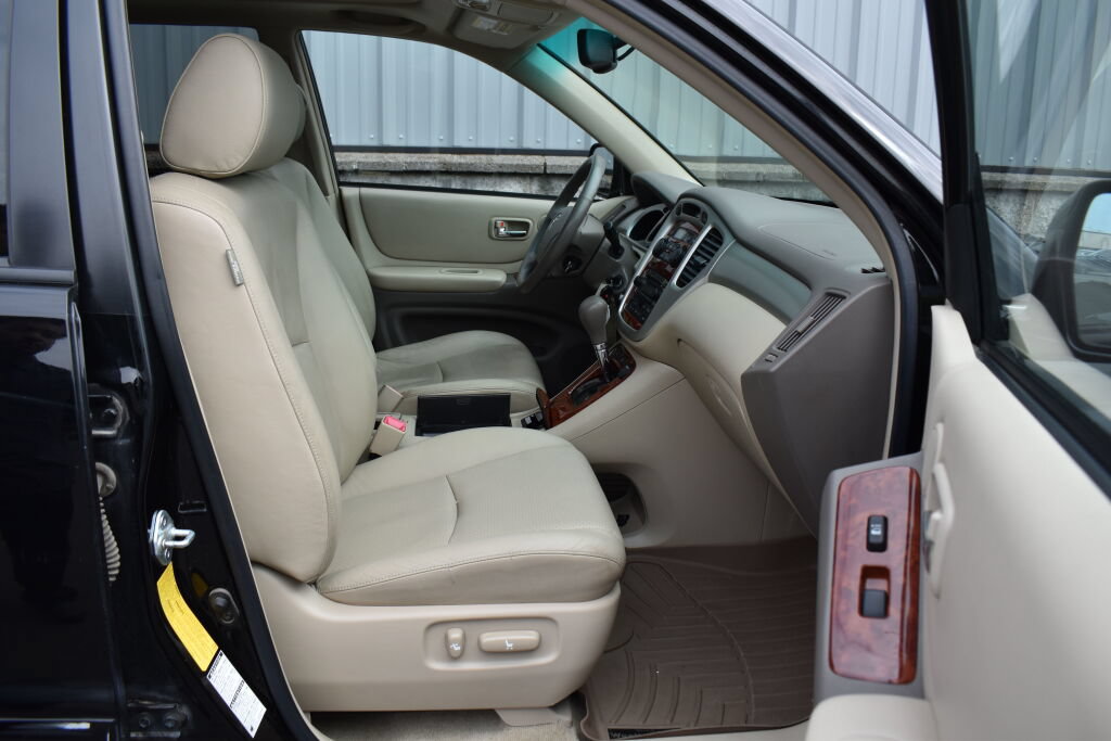 Used 2007 Toyota Highlander 4WD V6 w/ 3rd Row image 25