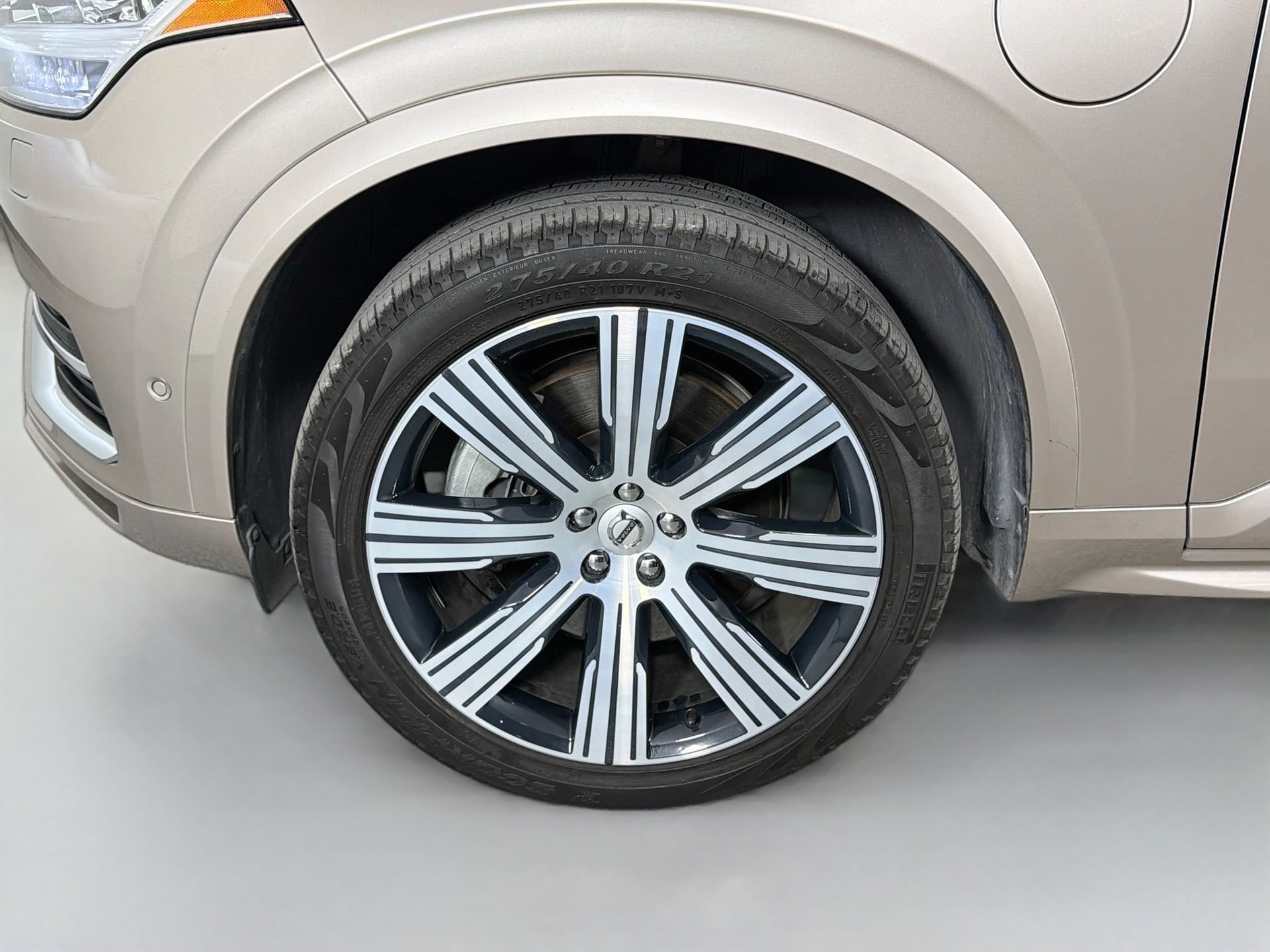 Certified 2024 Volvo XC90 T8 Plus w/ Protection Package Premier AWD/4WD image 34