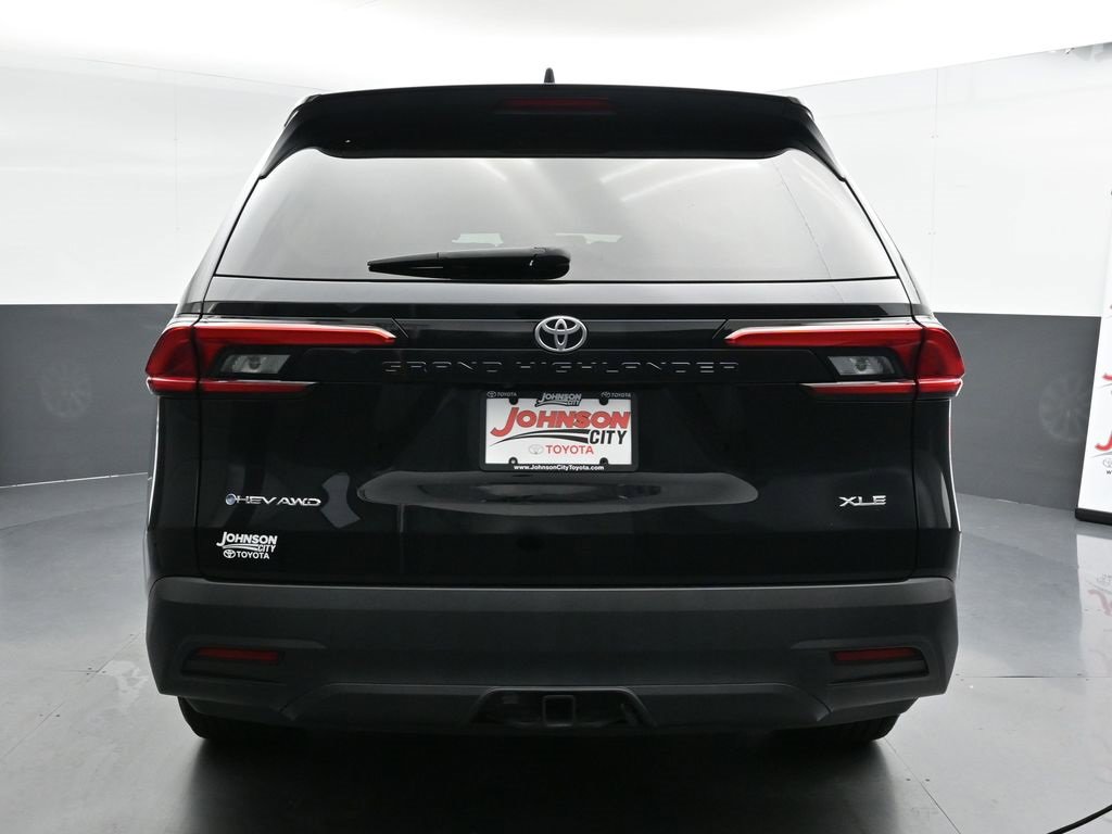 Used 2024 Toyota Grand Highlander XLE image 7