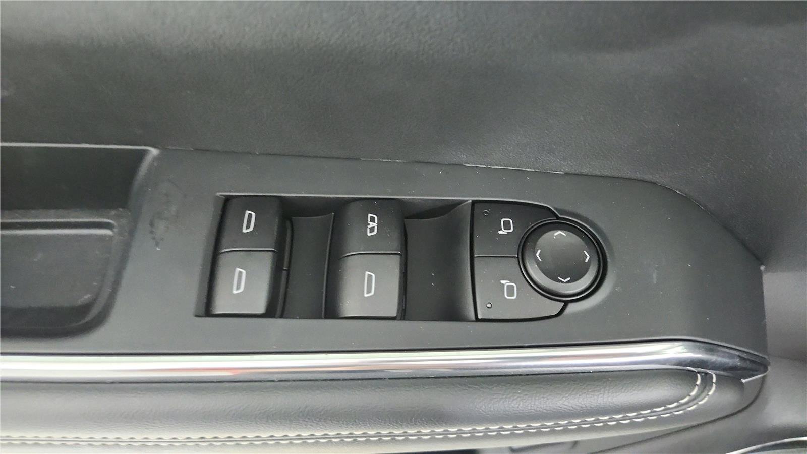 New 2025 GMC Acadia Elevation image 10