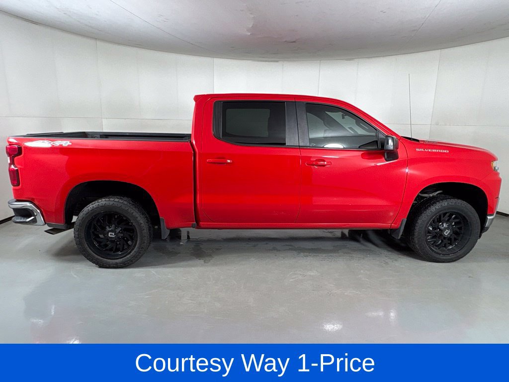 Used 2021 Chevrolet Silverado 1500 LT w/ Bed Protection Package AWD/4WD image 12