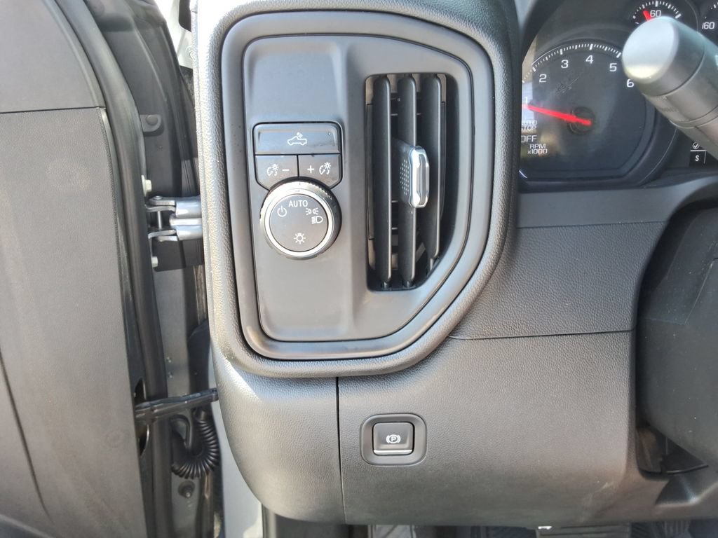 Certified 2020 Chevrolet Silverado 1500 Custom w/ Custom Value Package RWD image 33