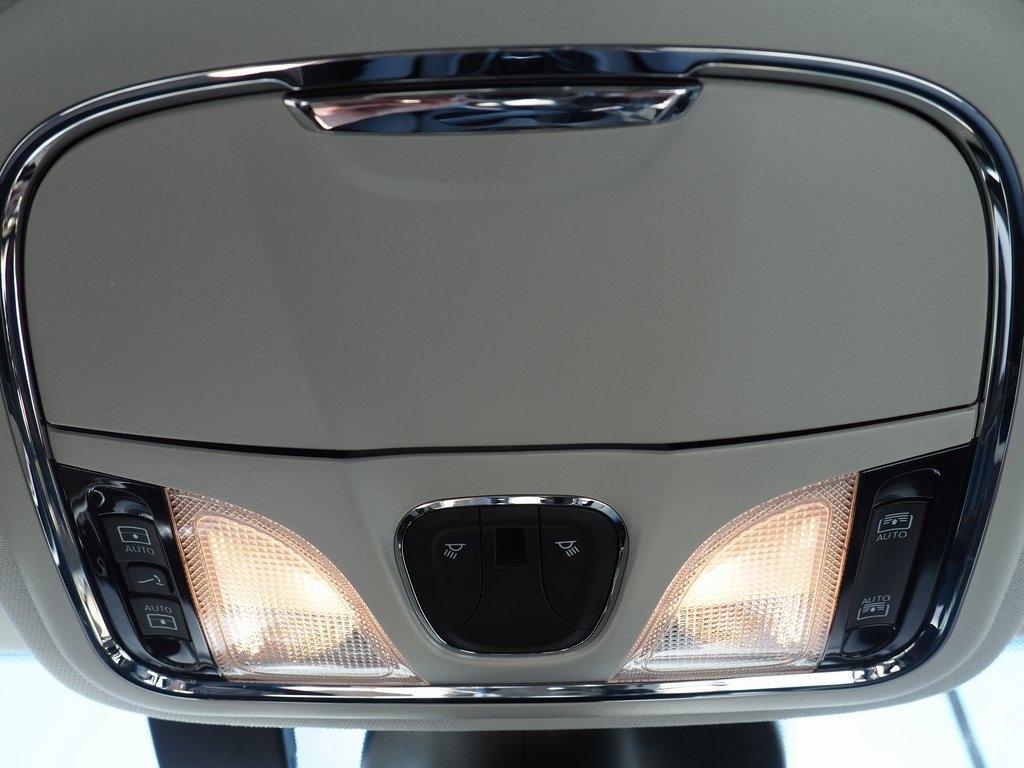 Used 2022 Jeep Cherokee Limited image 32