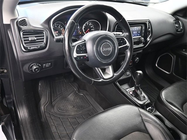 Used 2018 Jeep Compass Altitude image 15