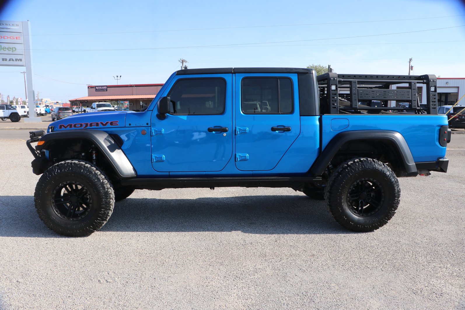 Used 2021 Jeep Gladiator Mojave AWD/4WD image 4