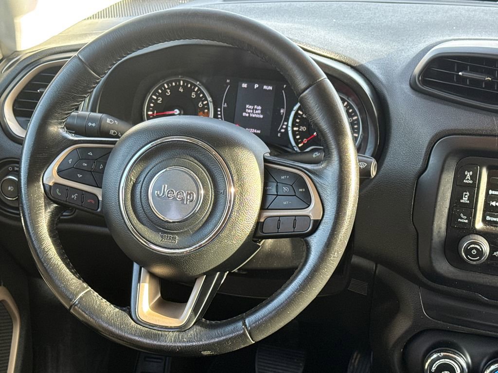 Used 2017 Jeep Renegade Latitude image 14