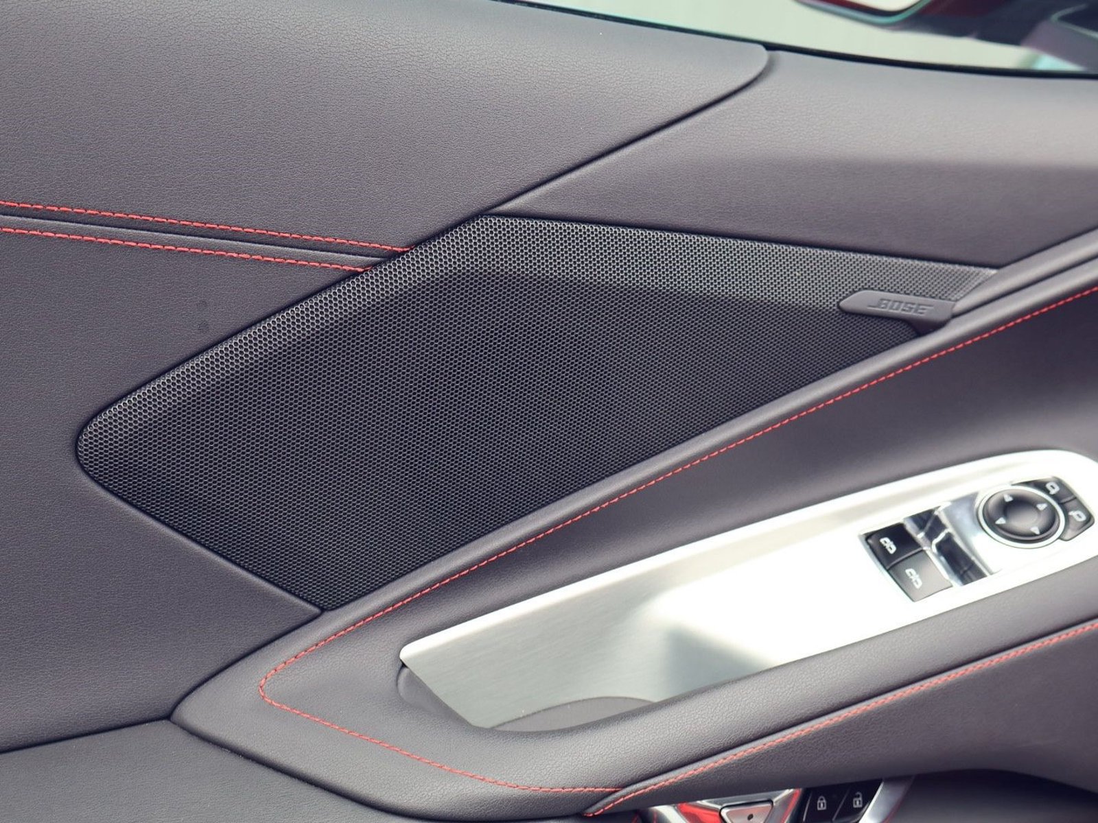 Used 2025 Chevrolet Corvette Z06 RWD image 13