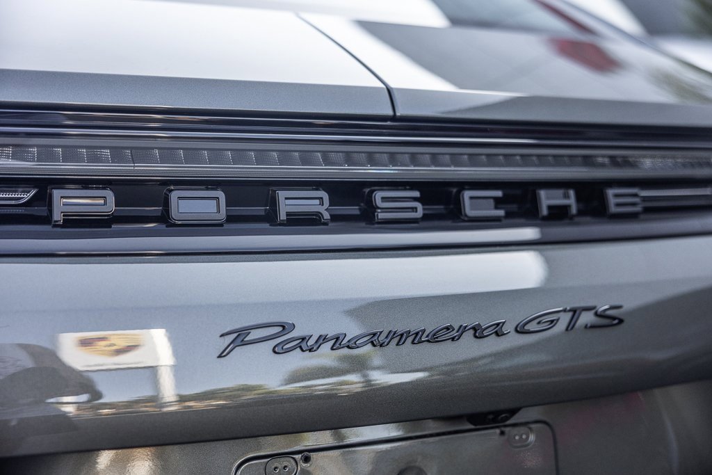 Certified 2025 Porsche Panamera GTS image 29