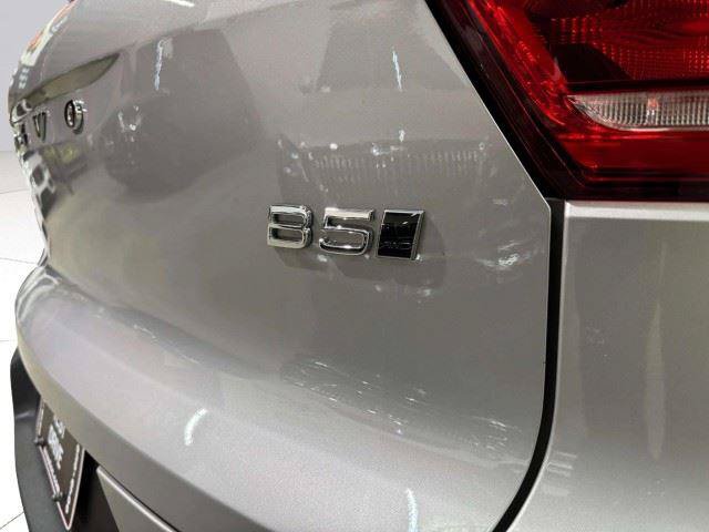 Used 2023 Volvo XC40 B5 Plus w/ Driver Assist Package AWD/4WD image 17