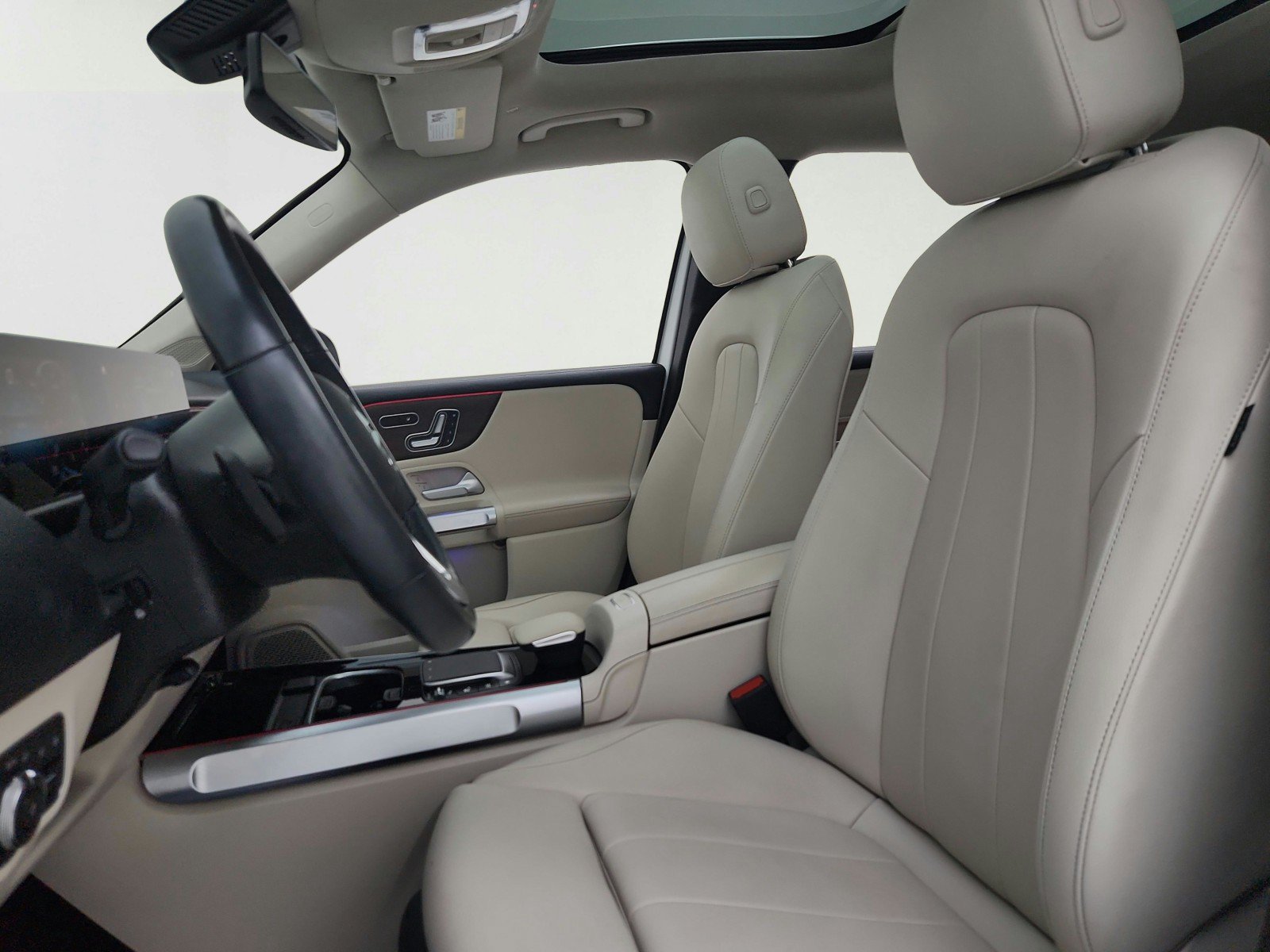 Certified 2023 Mercedes-Benz GLB 250 image 17