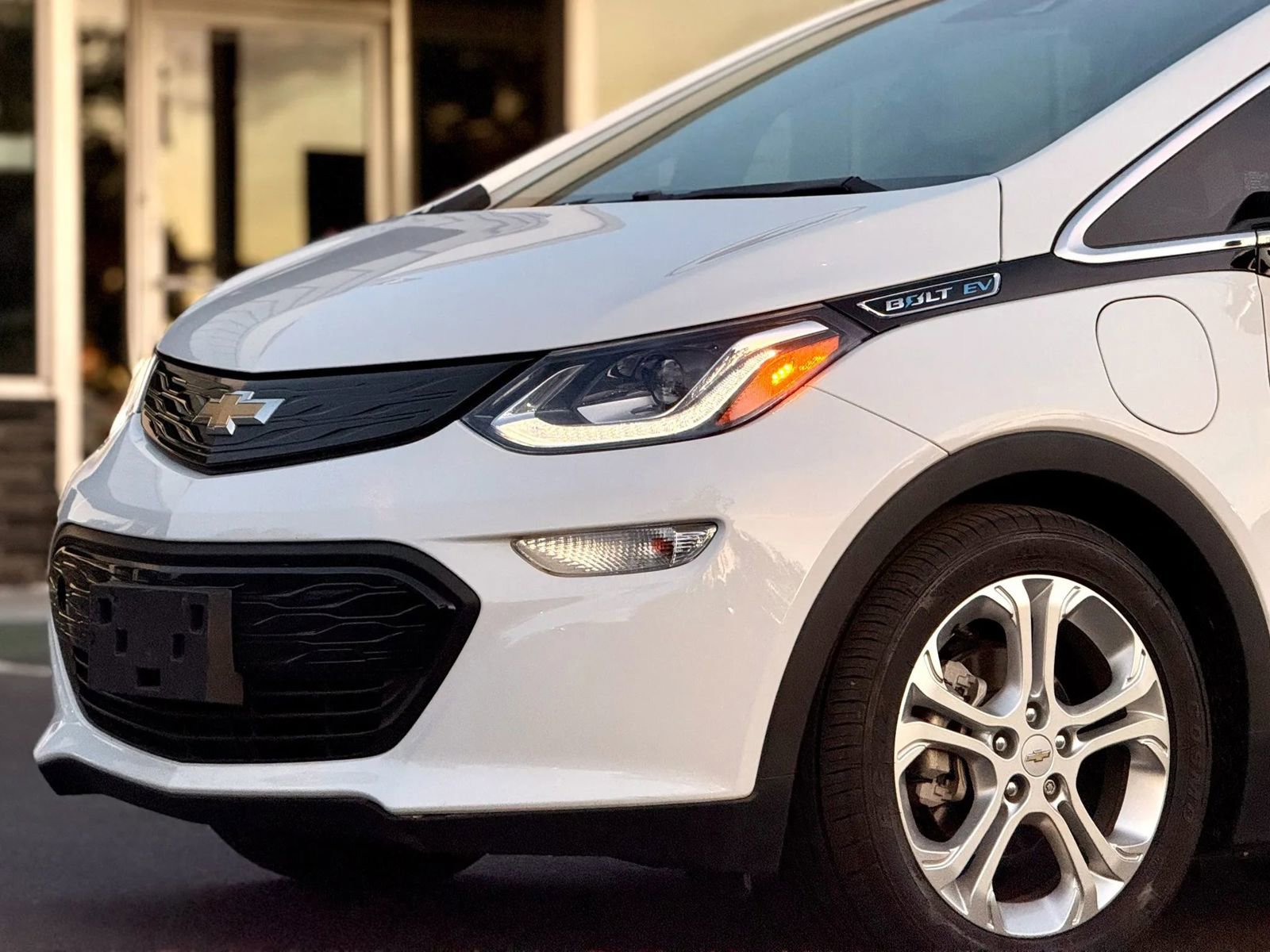 Used 2020 Chevrolet Bolt LT image 4