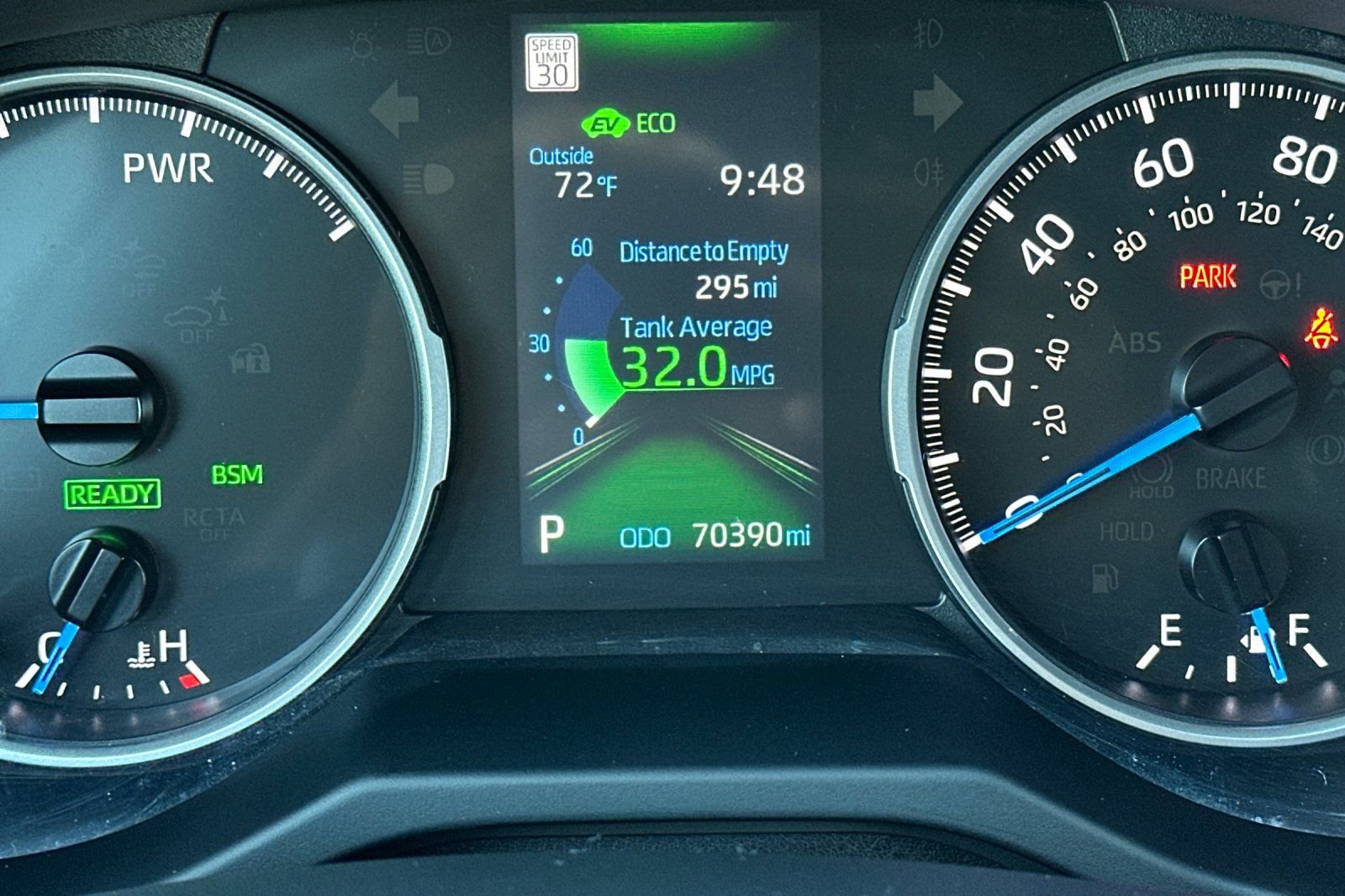 Used 2022 Toyota RAV4 XLE w/ Convenience Package image 34