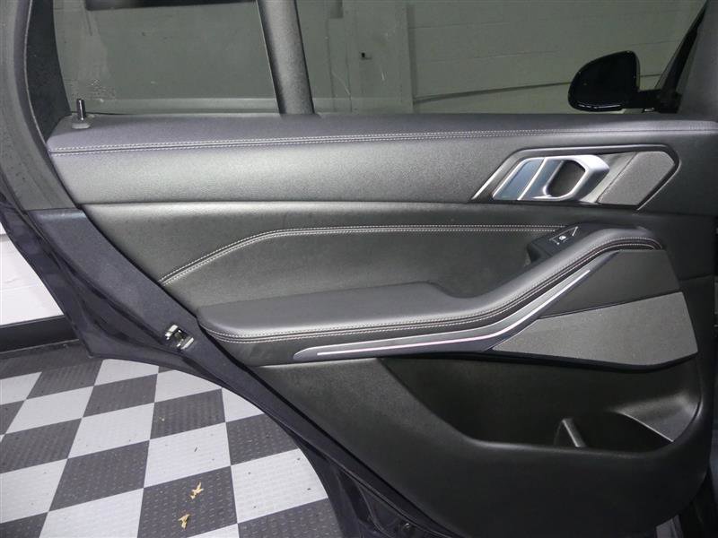 Used 2020 BMW X5 M50i w/ Premium Package image 26