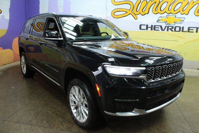 Used 2021 Jeep Grand Cherokee L Summit w/ Luxury Tech Group V image 3