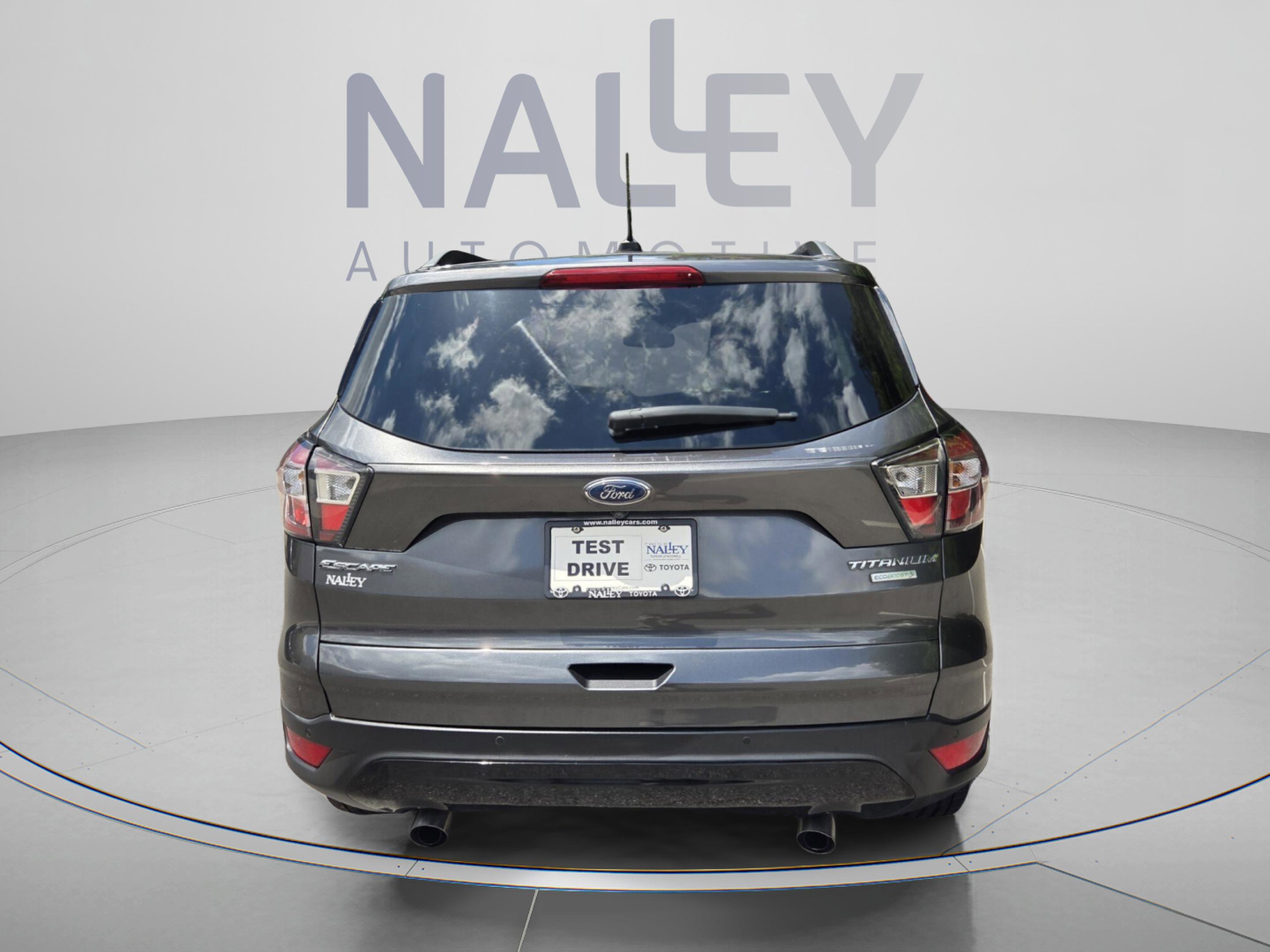 Used 2017 Ford Escape Titanium FWD image 4