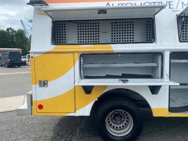 Used 2019 Freightliner Sprinter 3500 w/ Premium Package RWD image 11