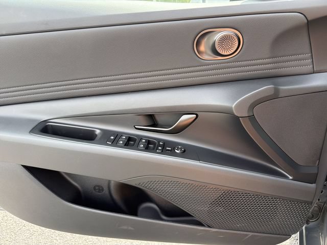 New 2026 Hyundai Elantra SEL Sport FWD image 33