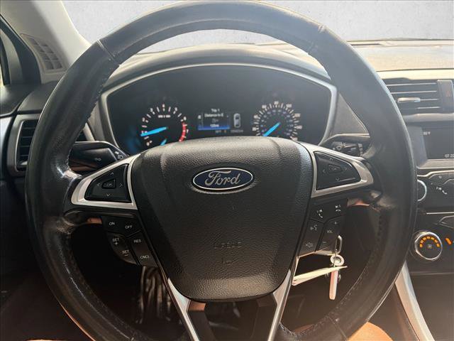 Used 2015 Ford Fusion SE w/ Equipment Group 201A FWD image 8