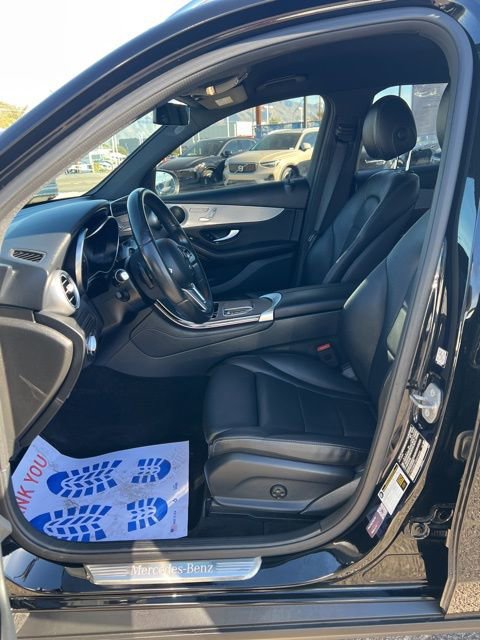 Used 2021 Mercedes-Benz GLC 300 4MATIC image 18
