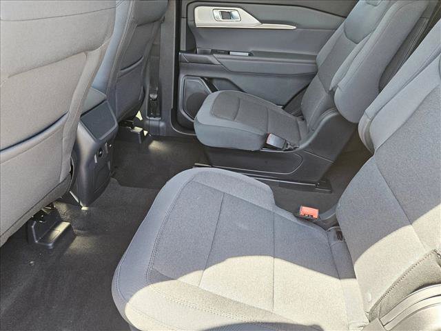 New 2026 Ford Explorer Active RWD image 16
