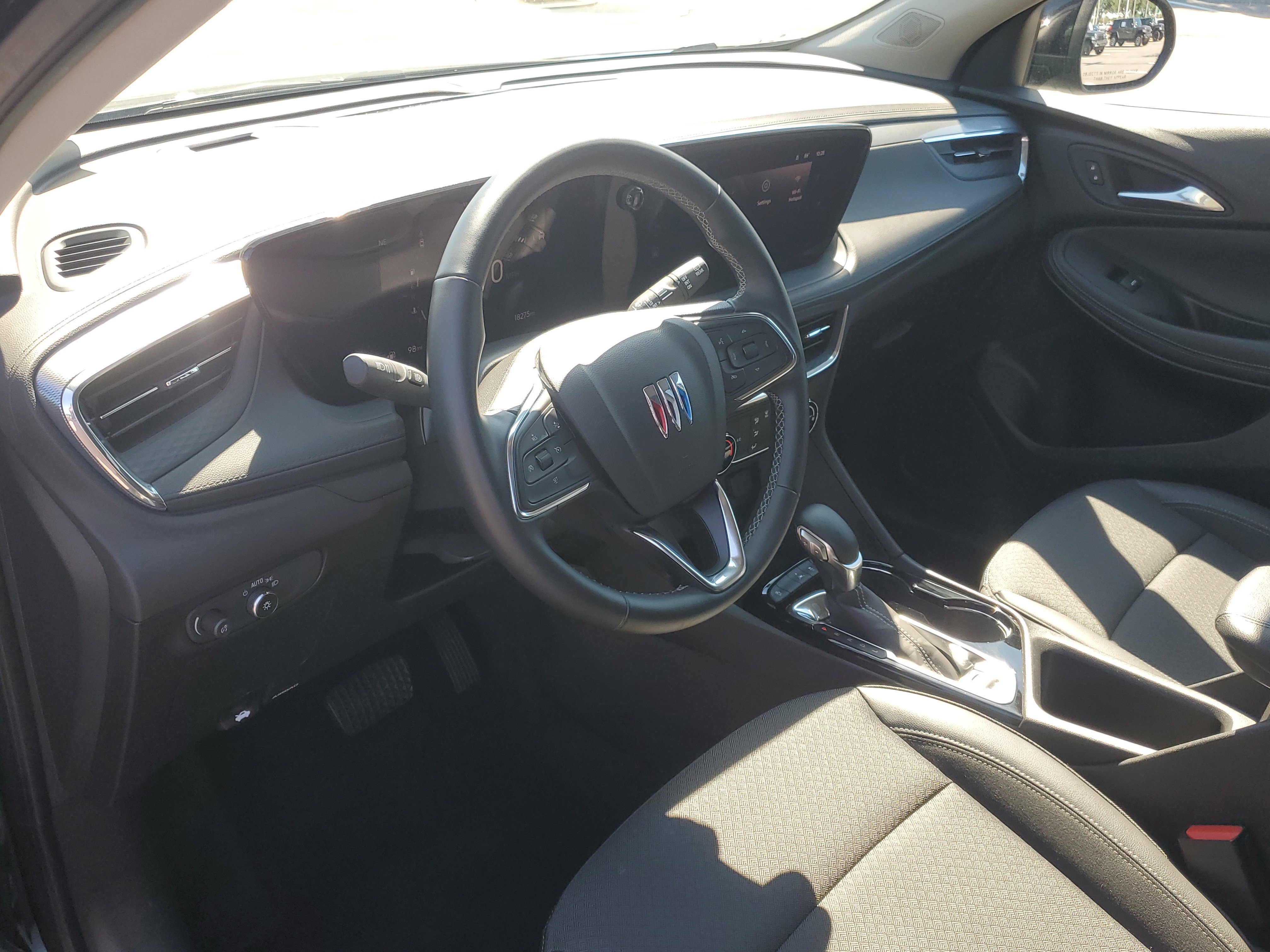 Used 2025 Buick Encore GX Preferred FWD image 10